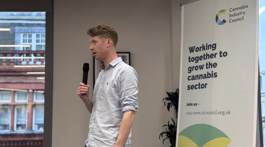 Photo of Mike Morgan-Giles Speaking at the CIC's MasterClass Event in London